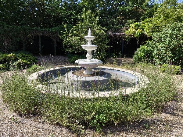 The communal fountain, before any of this